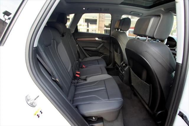 Photo of 2024 White Audi Q5