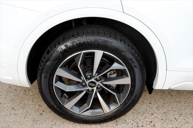 Photo of 2024 White Audi Q5