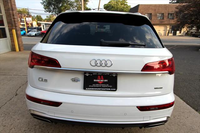 Photo of 2024 White Audi Q5