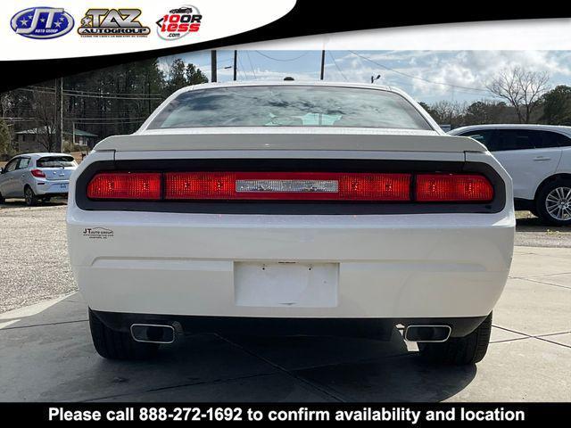 Photo of 2010 Stone White Clearcoat Dodge Challenger