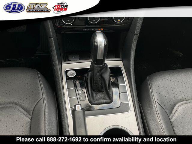 Photo of 2022 Pure White Volkswagen Passat