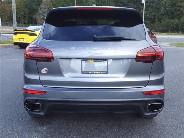 Photo of 2016 Meteor Gray Metallic Porsche Cayenne