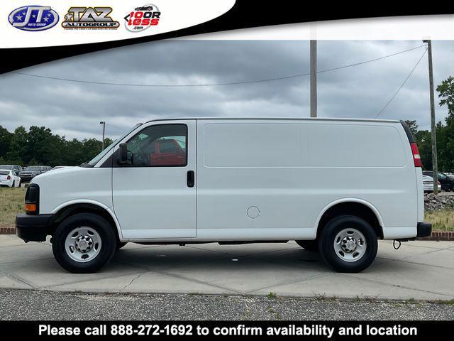 Photo of 2013 Summit White Chevrolet Express 2500