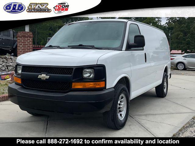 Photo of 2013 Summit White Chevrolet Express 2500