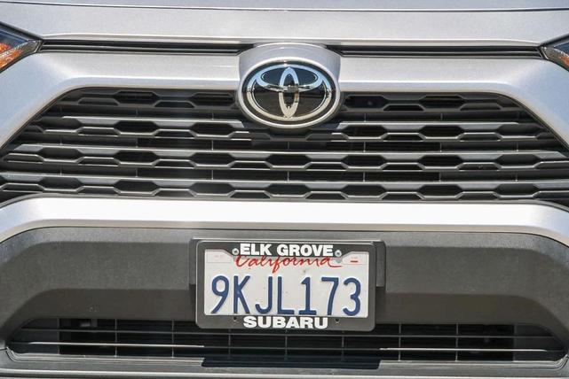Photo of 2022 Silver Toyota RAV4