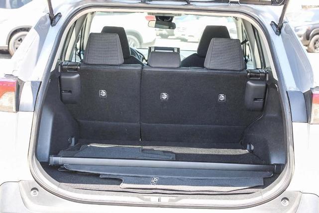 Photo of 2022 Silver Toyota RAV4