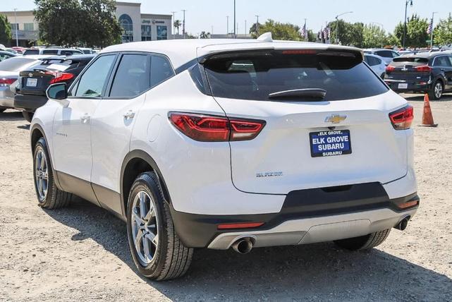 Photo of 2023 White Chevrolet Blazer