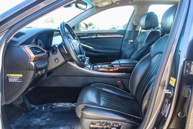 Photo of 2019 Gray Genesis G90