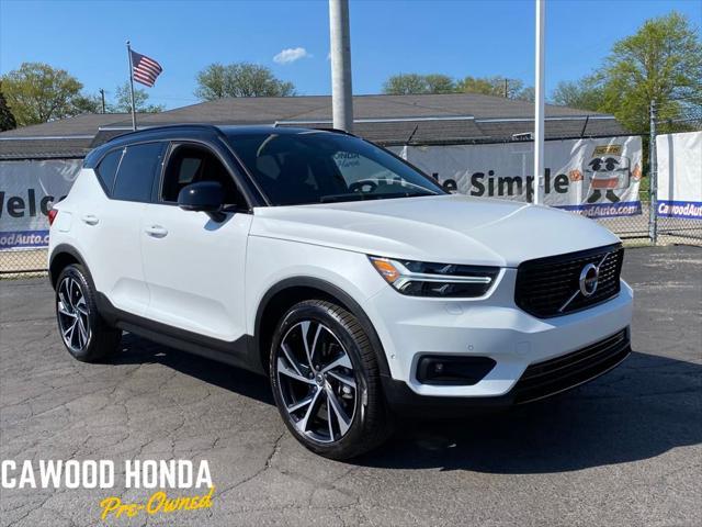 2022 Volvo XC40