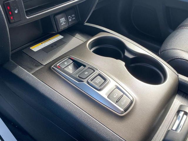 Photo of 2022 Platinum White Pearl Honda Pilot