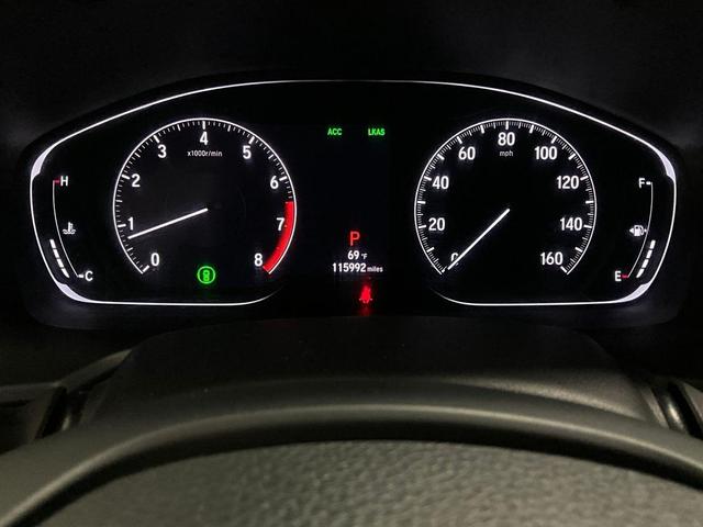 Photo of 2018 Platinum White Pearl Honda Accord