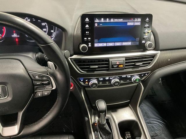 Photo of 2018 Platinum White Pearl Honda Accord