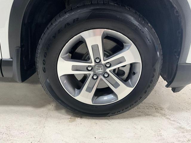 Photo of 2025 Platinum White Pearl Honda Pilot