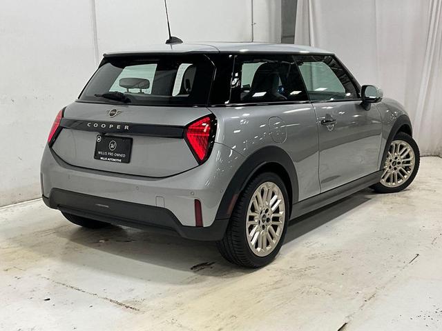 Photo of 2025 Melting Silver III Metallic MINI Hardtop