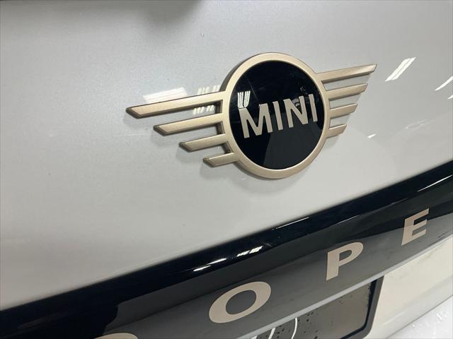 Photo of 2025 White Metallic MINI Hardtop