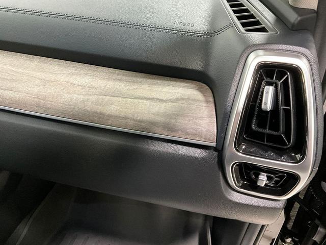 Photo of 2022 Ebony Black Kia Sorento