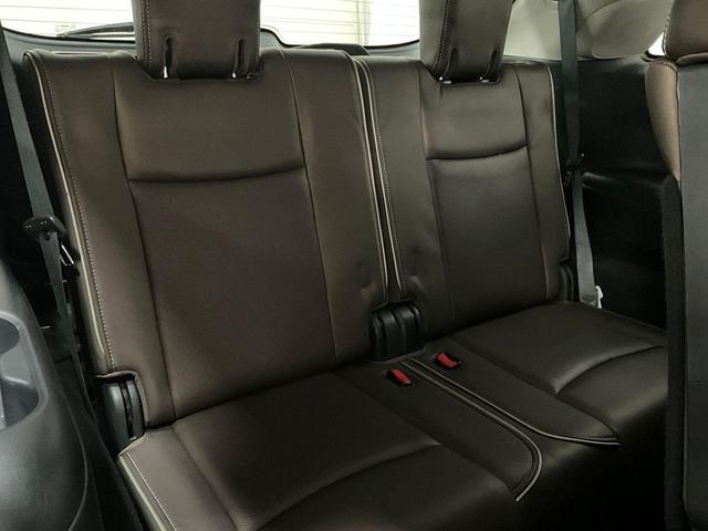 Photo of 2017 Black Obsidian INFINITI QX60