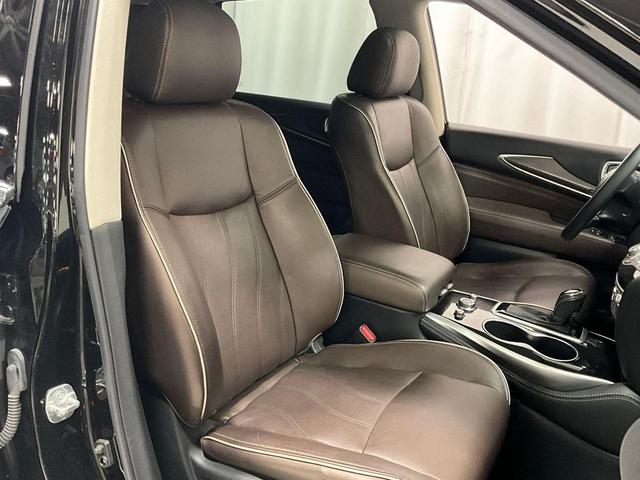 Photo of 2017 Black Obsidian INFINITI QX60
