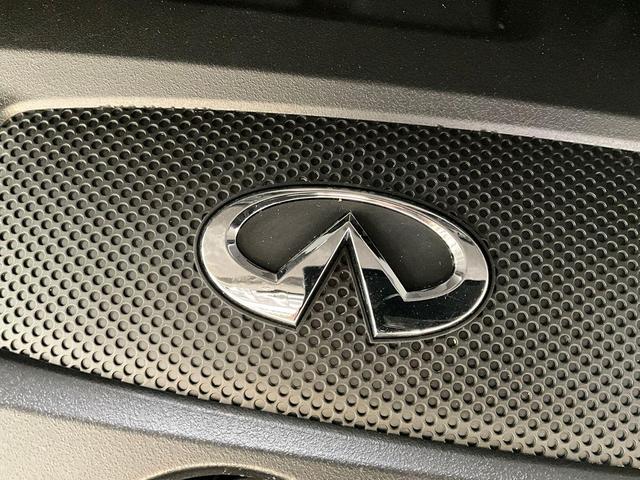 Photo of 2017 Black Obsidian INFINITI QX60