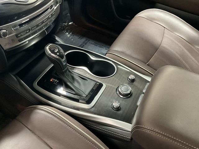 Photo of 2017 Black Obsidian INFINITI QX60
