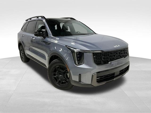 Photo of 2024 Everlasting Silver Kia Sorento