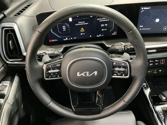 Photo of 2024 Everlasting Silver Kia Sorento