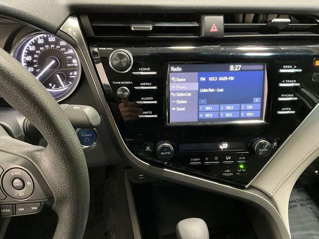 Photo of 2018 Predawn Gray Mica Toyota Camry Hybrid