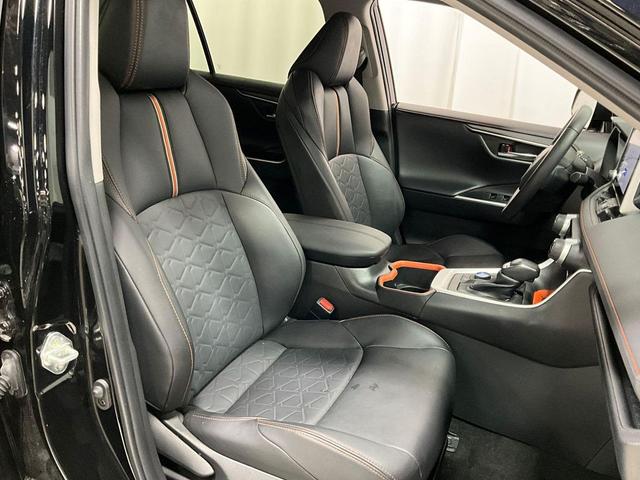Photo of 2023 Midnight Black Metallic Toyota RAV4