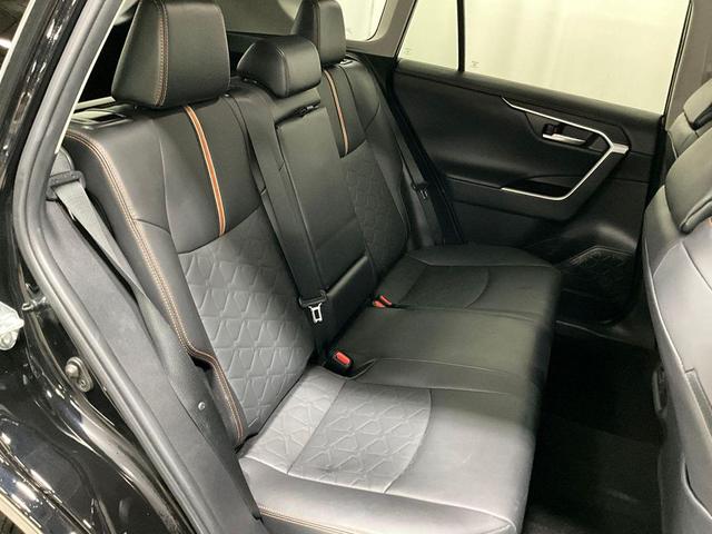 Photo of 2023 Midnight Black Metallic Toyota RAV4