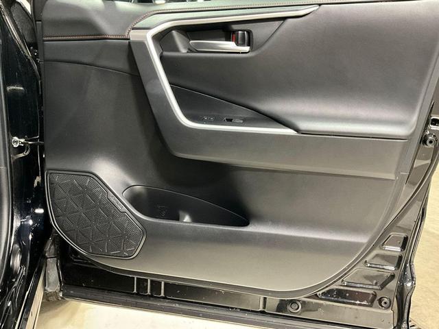 Photo of 2023 Midnight Black Metallic Toyota RAV4