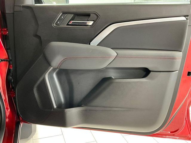 Photo of 2023 Radiant Red Tintcoat Chevrolet Colorado