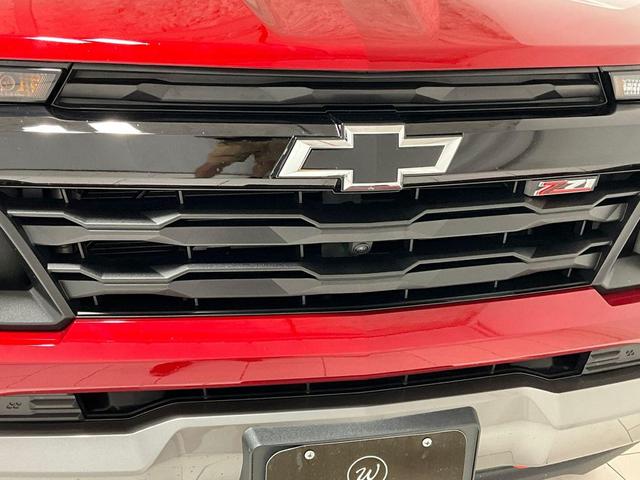 Photo of 2023 Radiant Red Tintcoat Chevrolet Colorado
