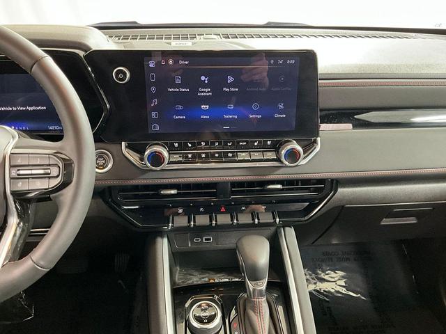 Photo of 2023 Radiant Red Tintcoat Chevrolet Colorado