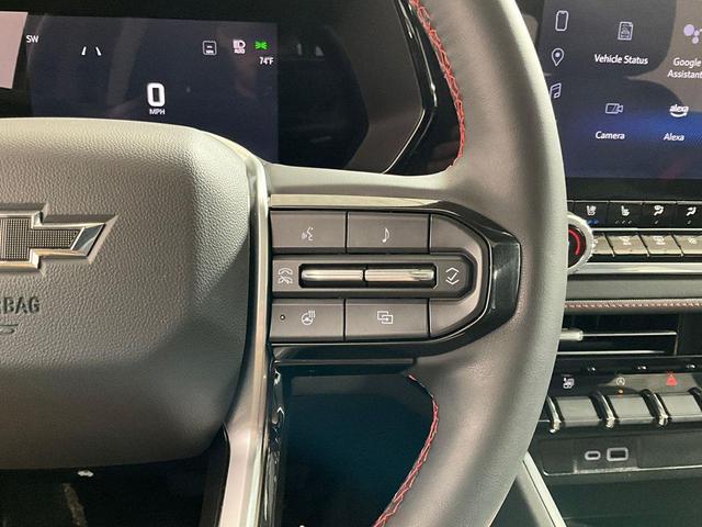 Photo of 2023 Radiant Red Tintcoat Chevrolet Colorado