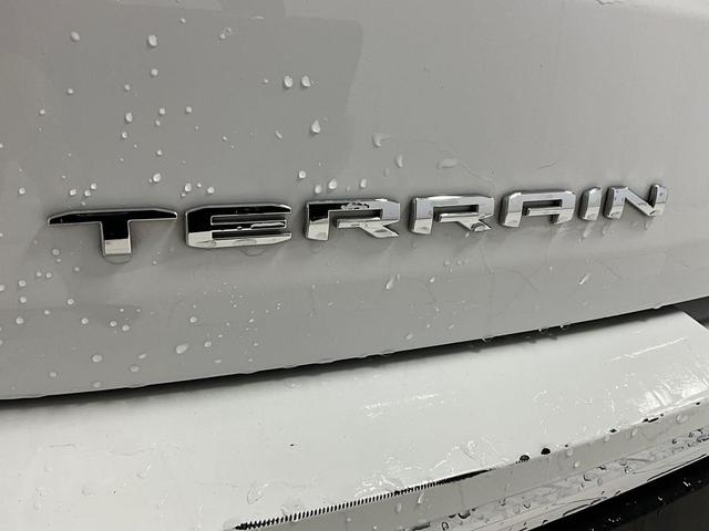 Photo of 2024 Summit White GMC Terrain