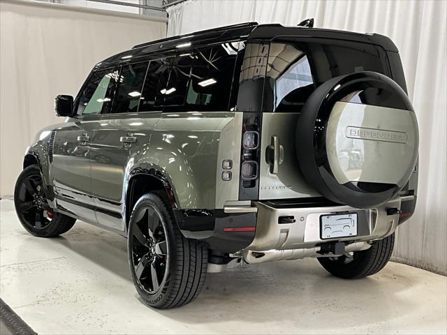 Photo of 2025 Pangea Green Metallic Land Rover Defender