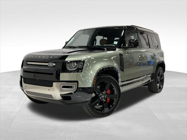 Photo of 2025 Pangea Green Metallic Land Rover Defender
