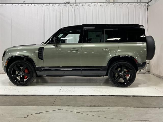 Photo of 2025 Pangea Green Metallic Land Rover Defender