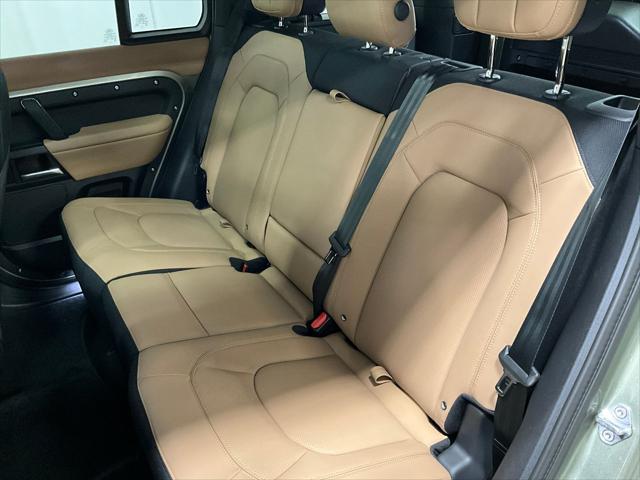 Photo of 2025 Pangea Green Metallic Land Rover Defender