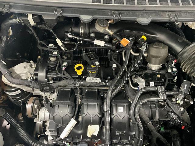 Photo of 2021 Burgundy Velvet Metallic Tinted Clearcoat Ford Edge