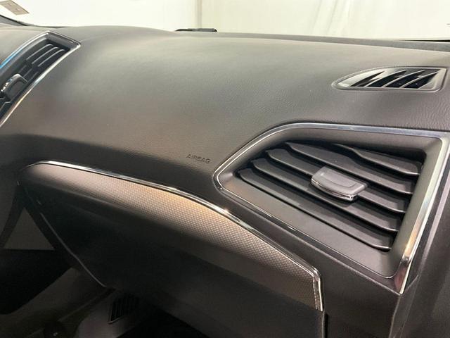 Photo of 2021 Burgundy Velvet Metallic Tinted Clearcoat Ford Edge