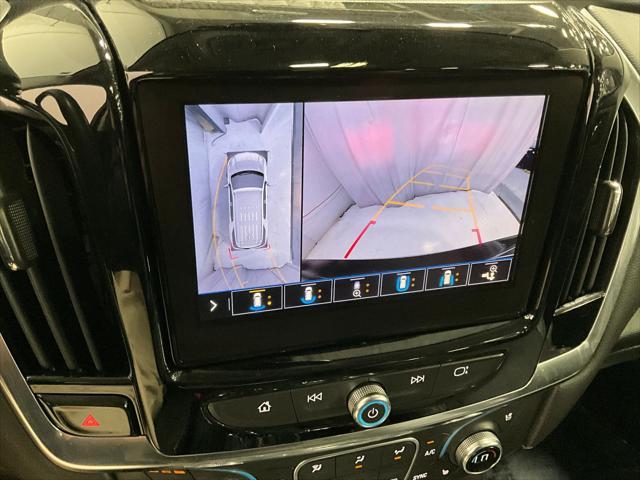 Photo of 2020 Mosaic Black Metallic Chevrolet Traverse