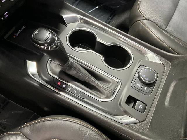 Photo of 2020 Mosaic Black Metallic Chevrolet Traverse
