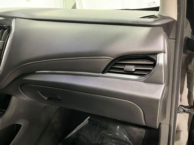Photo of 2020 Mosaic Black Metallic Chevrolet Traverse