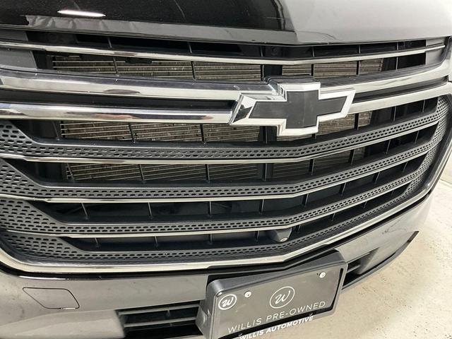 Photo of 2020 Mosaic Black Metallic Chevrolet Traverse