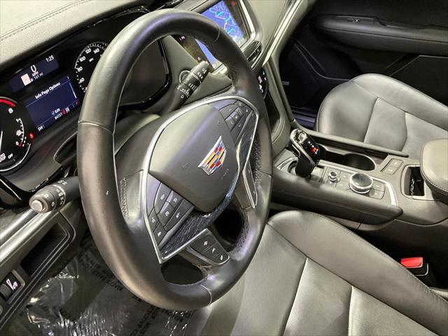 Photo of 2021 Stellar Black Metallic Cadillac XT5