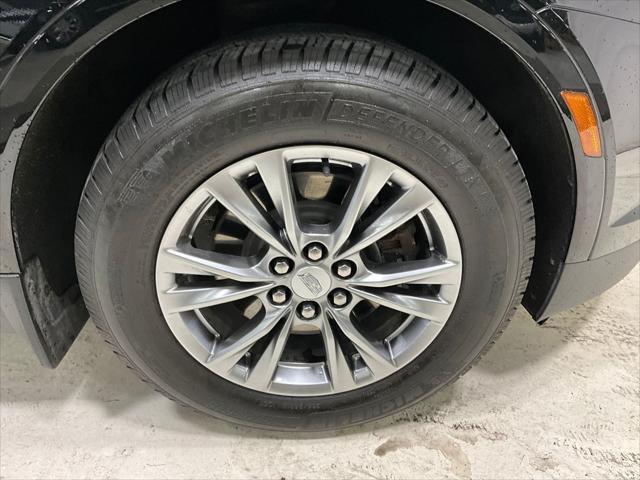 Photo of 2021 Stellar Black Metallic Cadillac XT5