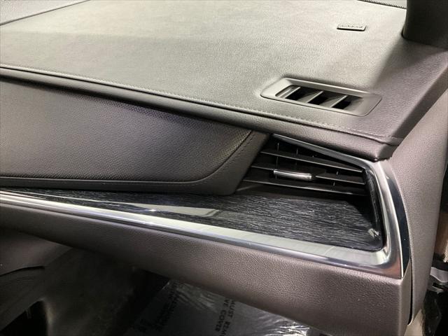 Photo of 2021 Stellar Black Metallic Cadillac XT5