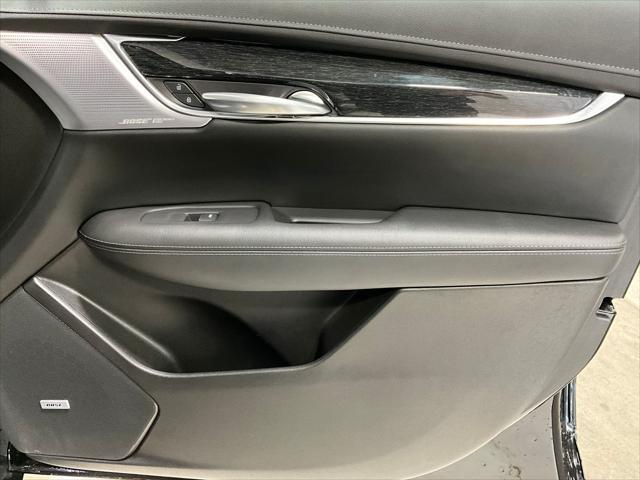 Photo of 2021 Stellar Black Metallic Cadillac XT5