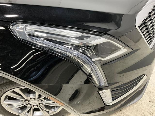 Photo of 2021 Stellar Black Metallic Cadillac XT5